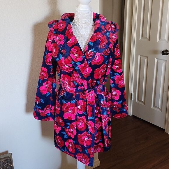 Betsy Johnson Robe - Picture 1 of 5